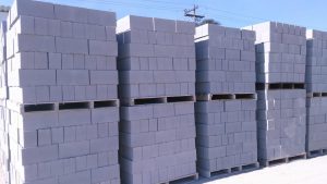 Read more about the article Como é o processo de fabricação dos blocos de concreto?